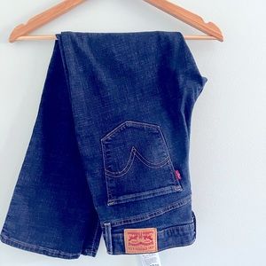 Levi’s Sz 8 classic straight jeans